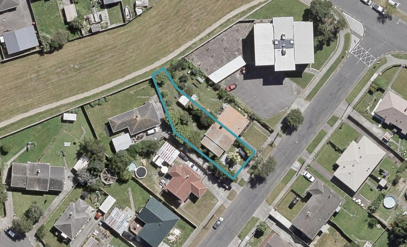 45 Churton Crescent, Taita, Lower Hutt - Carousel 1