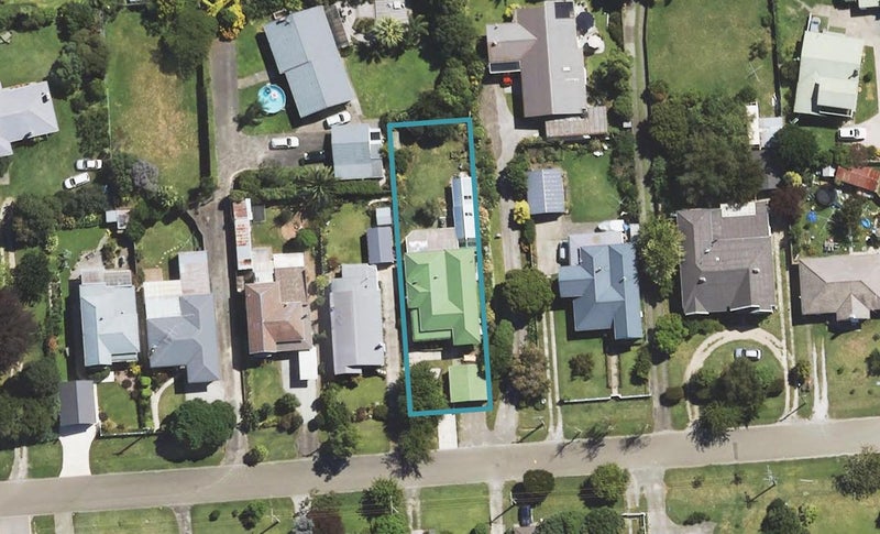 16 Domett Street, Whataupoko, Gisborne - Carousel 1