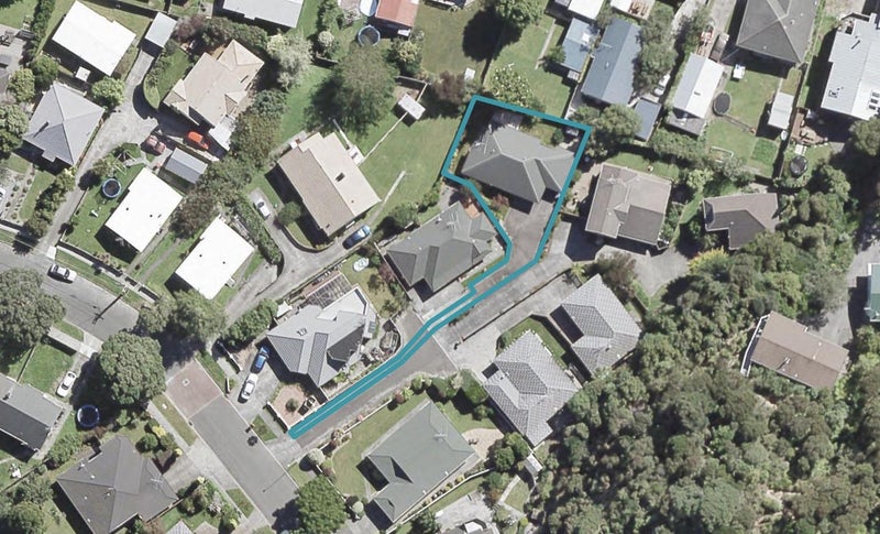 2/25 Tyndall Street, Waiwhetu, Lower Hutt - Carousel 1