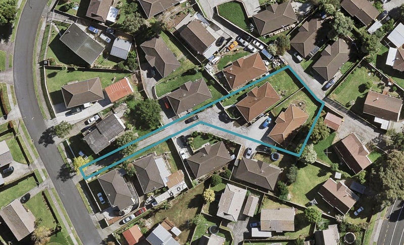 2/11 Kopara Place, Clendon Park, Auckland - Carousel 1