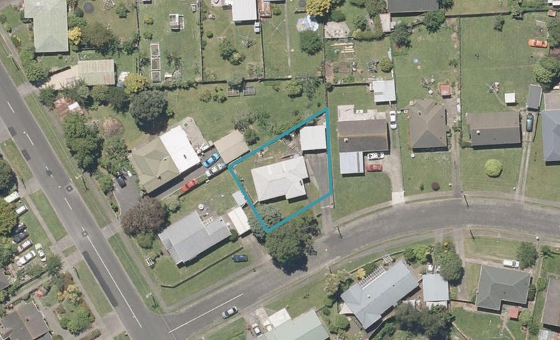 18 Matarawa Street, Whanganui East, Whanganui - Carousel 1