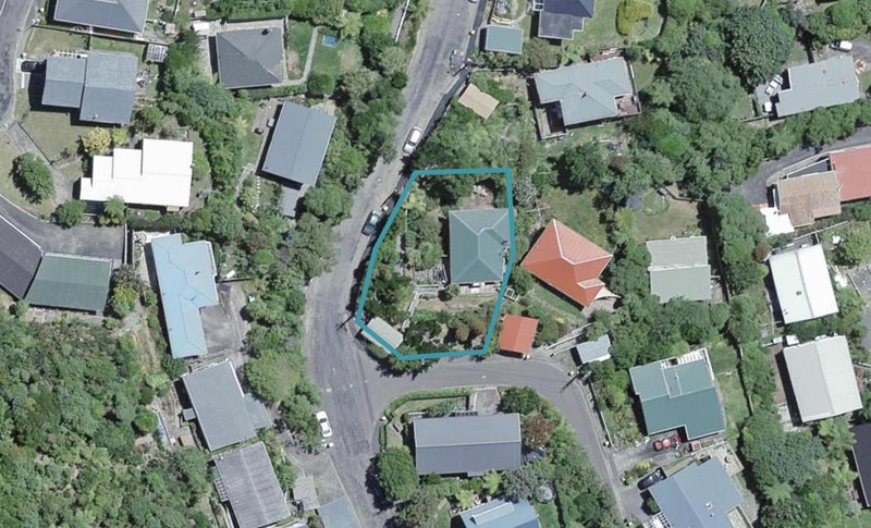 23 St Albans Avenue, Karori, Wellington - Carousel 1