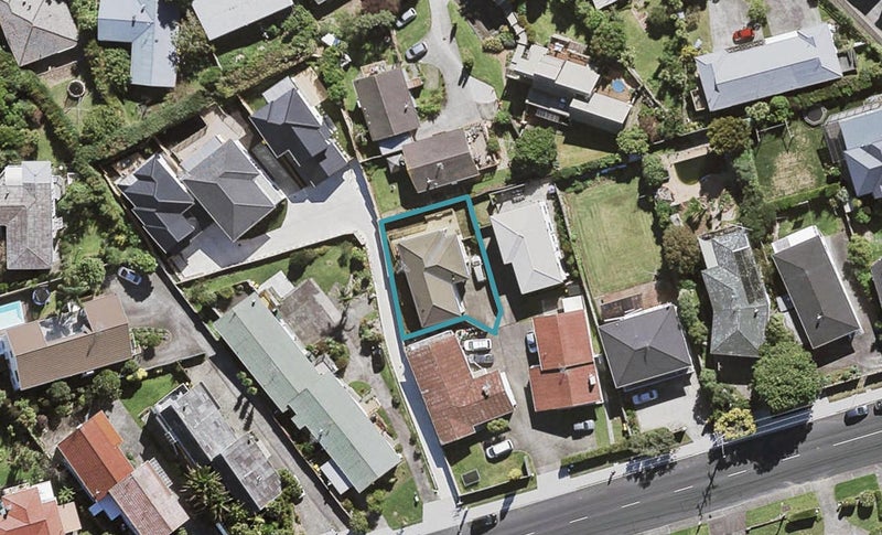 88A Pupuke Road, Hillcrest, Auckland - Carousel 1