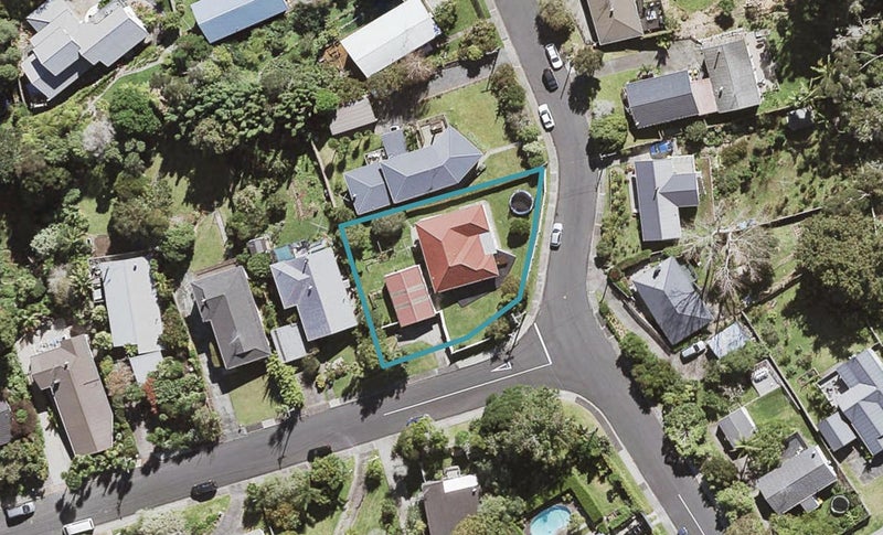 5 Catrina Avenue, Birkenhead, Auckland - Carousel 1