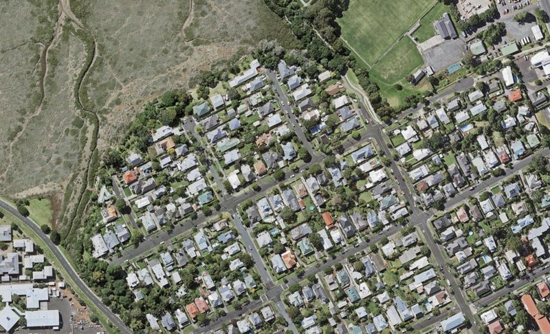 16 Abbotsford Terrace, Devonport, Auckland - Carousel 1