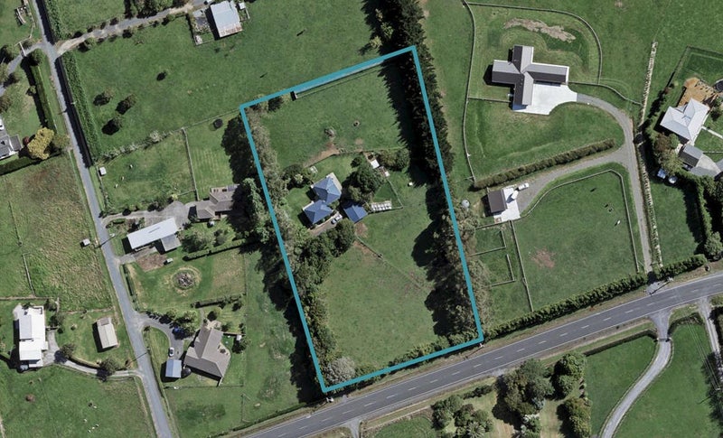 195 Clarks Beach Road, Pukekohe - Carousel 1