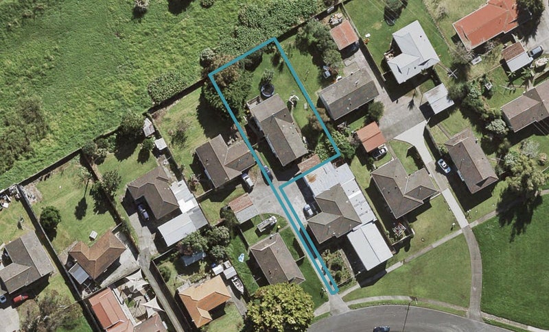 32 Kirkella Crescent, Mangere East, Auckland - Carousel 1