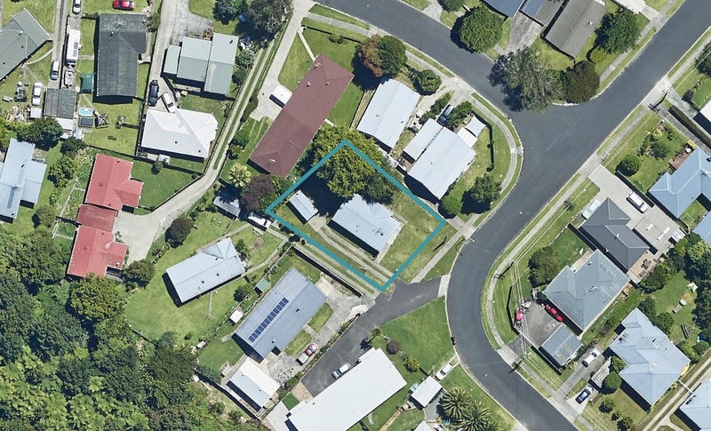 15 Collingwood Street, Judea, Tauranga - Carousel 1