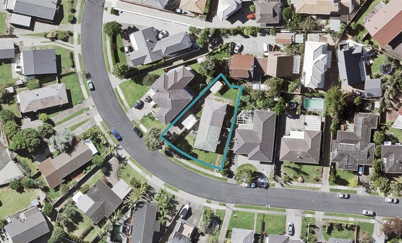 1/11 Galsworthy Place, Bucklands Beach, Auckland - Carousel 1
