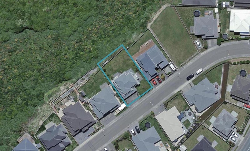 10 Saint Vincent Terrace, Grenada Village, Wellington - Carousel 1