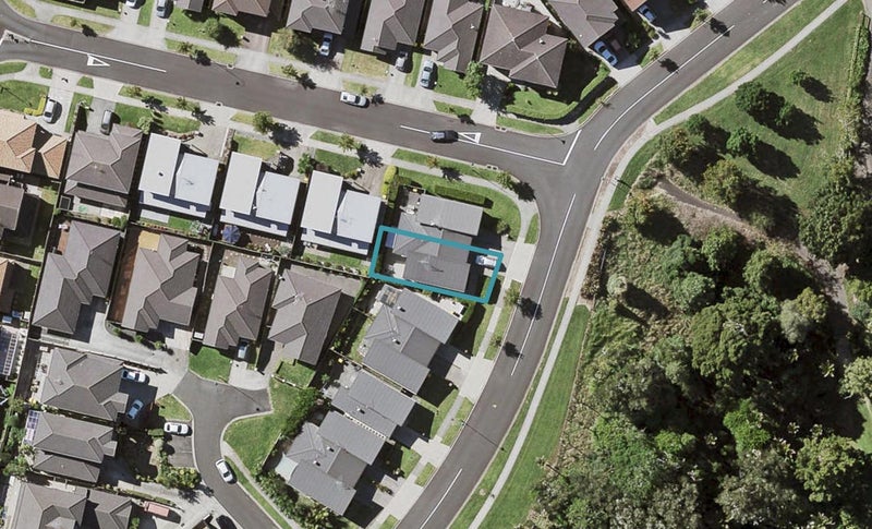 27 Norwood Drive, Flat Bush, Auckland - Carousel 1