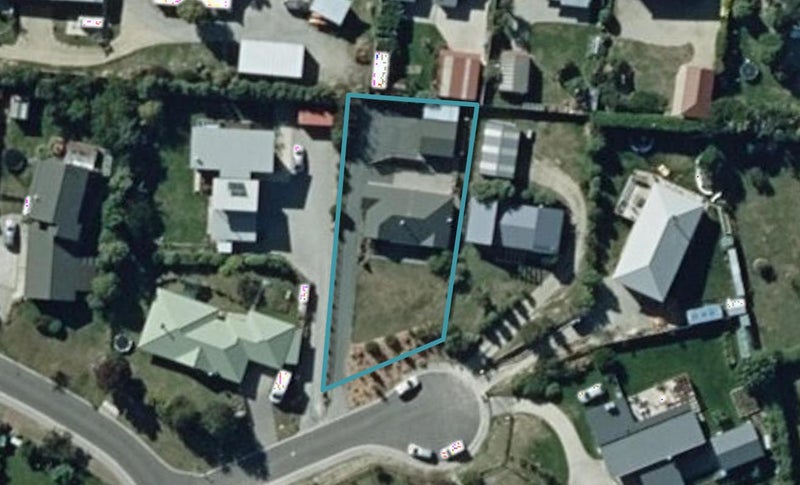 8 Ellie Place, Lake Hāwea - Carousel 1