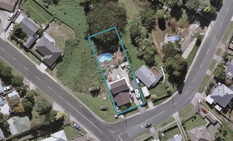 206 Seaview Road, Westown, New Plymouth - Carousel 1