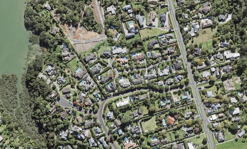 9 Thomas Hunter Lane, Greenhithe, Auckland - Carousel 1