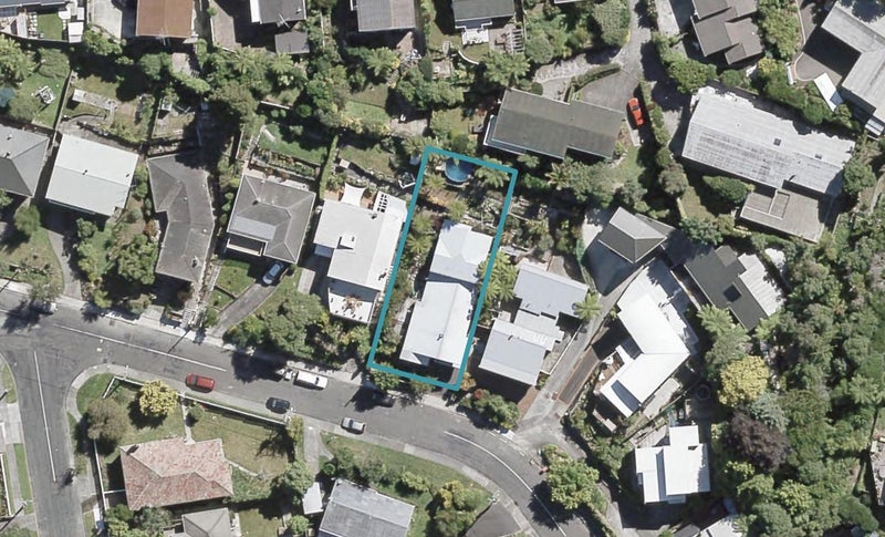 35 Tilbury Street, Fairfield, Lower Hutt - Carousel 1