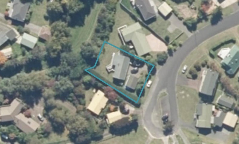 33 Boojum Dell, Kinloch, Taupō - Carousel 1
