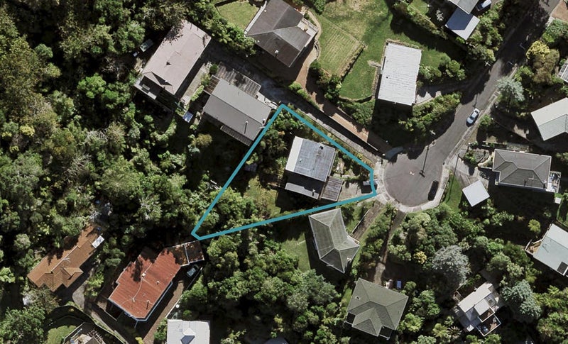 13 Viking Avenue, Hillsborough, Auckland - Carousel 1