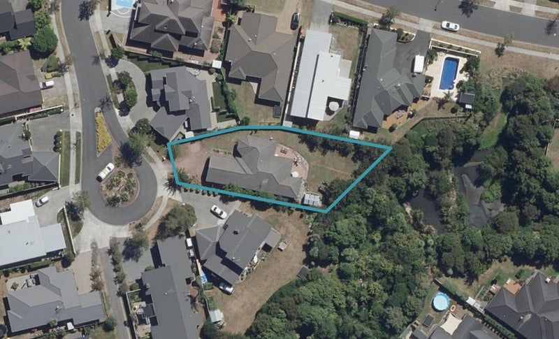 27 Haswell Place, Huntington, Hamilton - Carousel 1