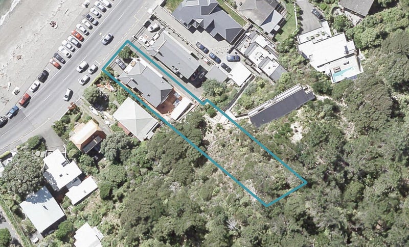 618 Marine Drive, Days Bay, Lower Hutt - Carousel 1
