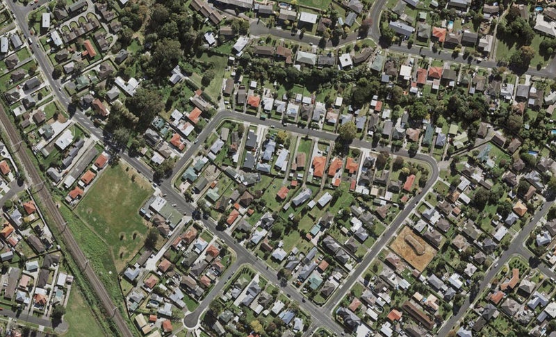 6/11 McLean Avenue, Papatoetoe, Auckland - Carousel 1