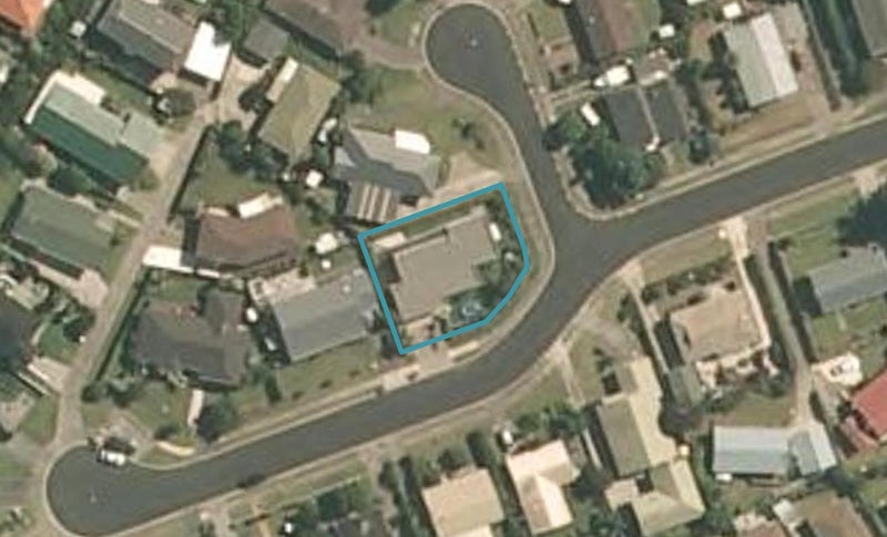 123 Florence Avenue, Orewa, Orewa - Carousel 1