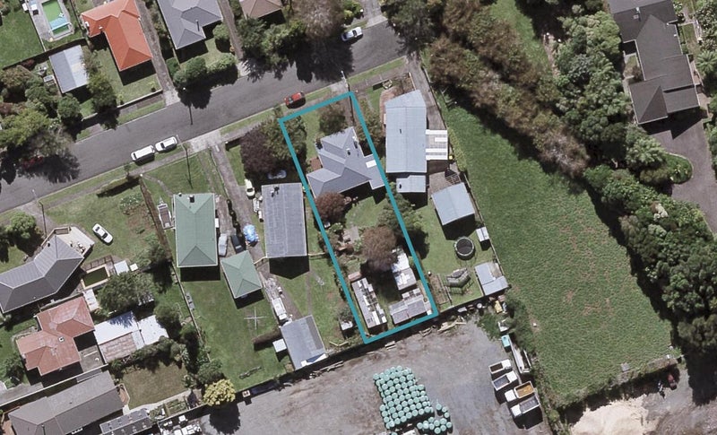10 Victor Street, Hurdon, New Plymouth - Carousel 1