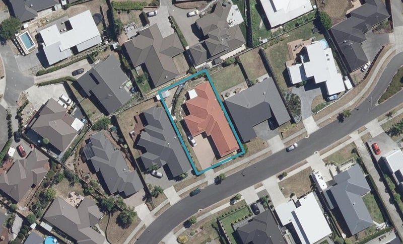 9 Raddington Way, Huntington, Hamilton - Carousel 1