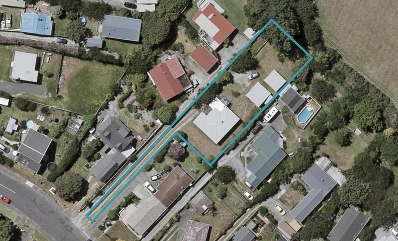 35 Toru Road, Paraparaumu Beach, Paraparaumu - Carousel 1