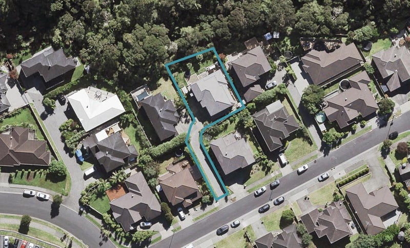 8 Kunzea Place, Greenhithe, Auckland - Carousel 1