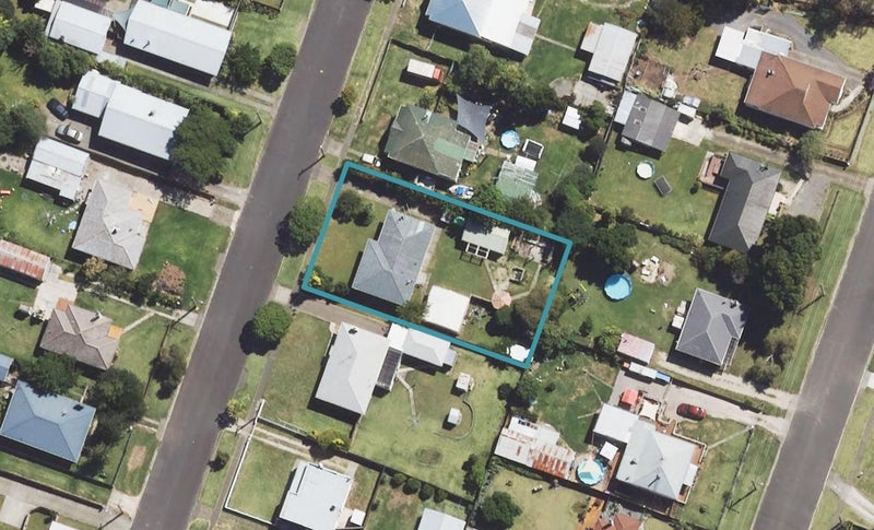 6 Redmond Street, Elgin, Gisborne - Carousel 1