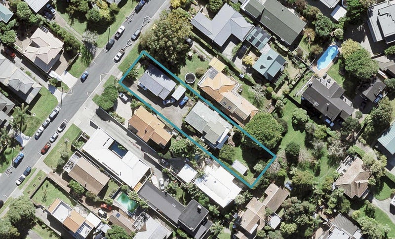 1/25 Waiake Street, Torbay, Auckland - Carousel 1