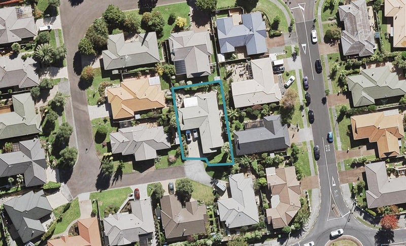 11 Adelphi Place, Albany, Auckland - Carousel 1