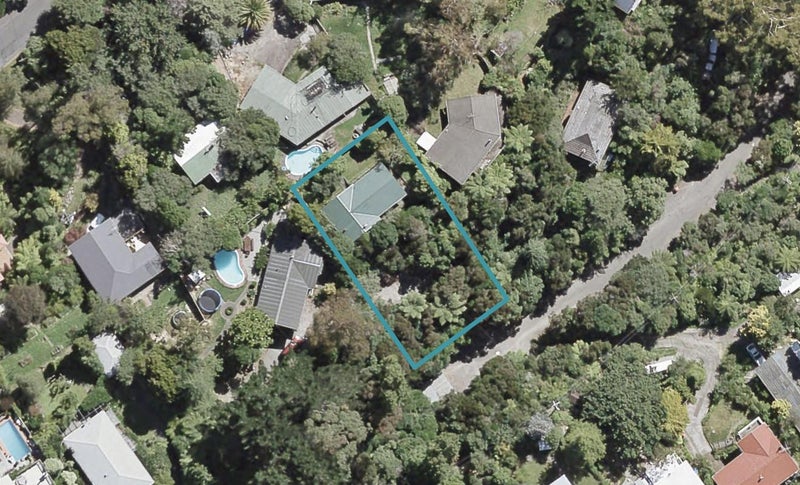 18 Winchester Avenue, Pinehaven, Upper Hutt - Carousel 1