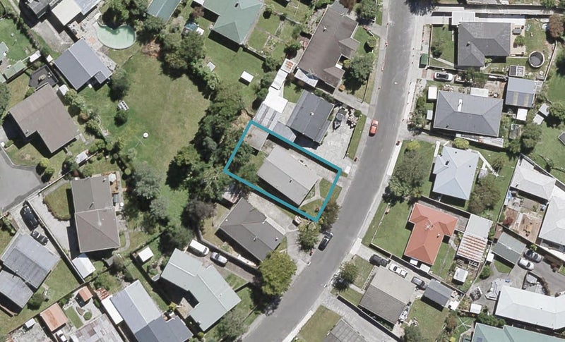 27 Oregon Drive, Maoribank, Upper Hutt - Carousel 1
