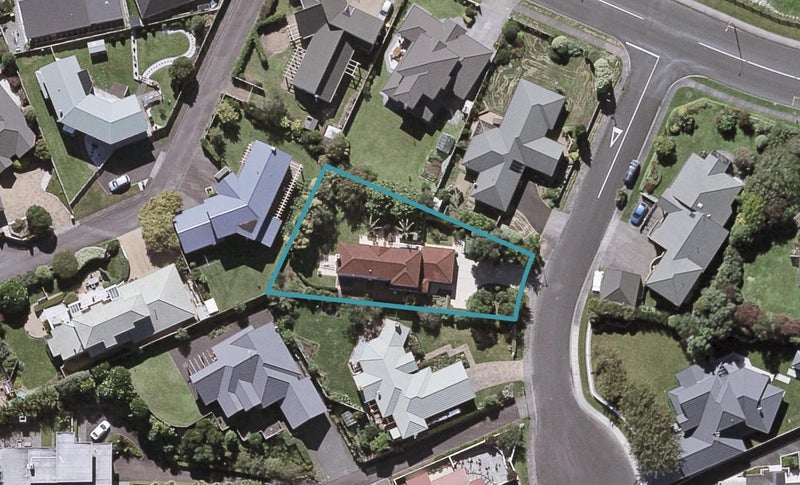 4 Highfield Place, Highlands Park, New Plymouth - Carousel 1