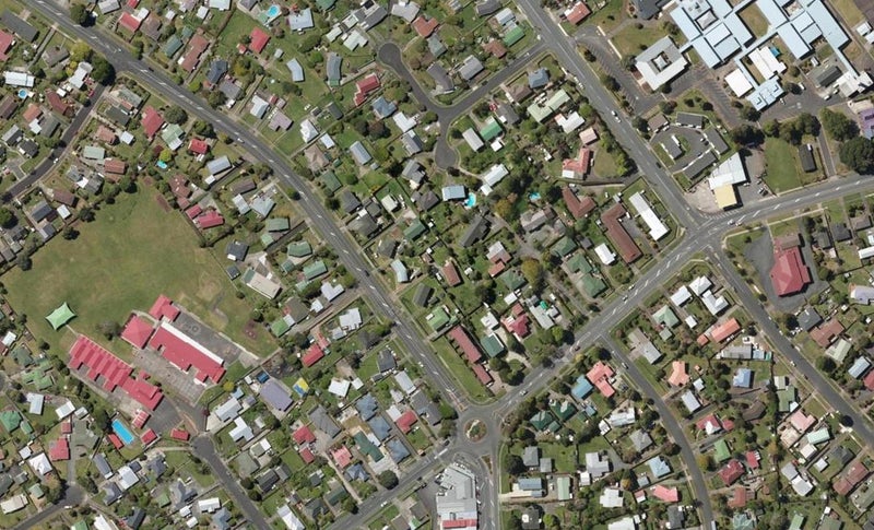 8 Paramount Parade, Tikipunga, Whangarei - Carousel 1