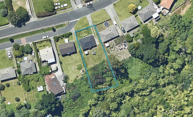 32 Hampton Terrace, Parkvale, Tauranga - Carousel 1