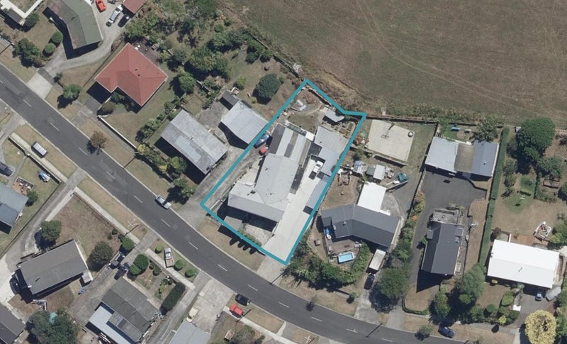23 McKay Drive, Temple View, Hamilton - Carousel 1