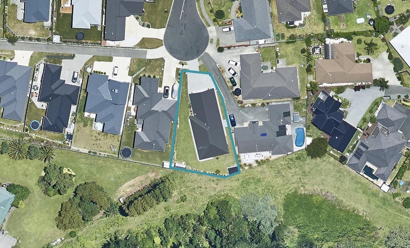 15 Quail Court, Pyes Pa, Tauranga - Carousel 1
