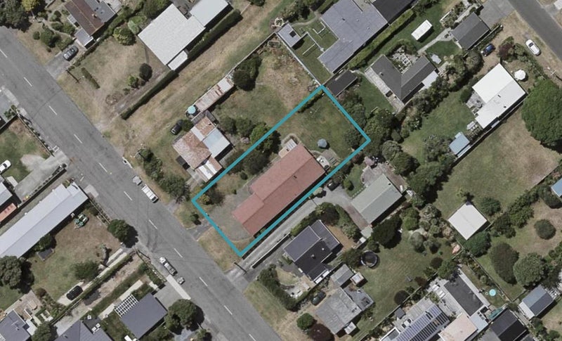 25 Rauparaha Street, Waikanae Beach, Waikanae - Carousel 1