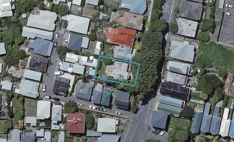 134 Tasman Street, Mount Cook, Wellington - Carousel 1