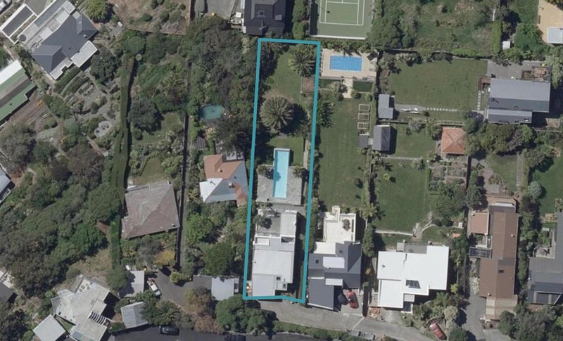 32 Tuawera Terrace, Clifton, Christchurch - Carousel 1