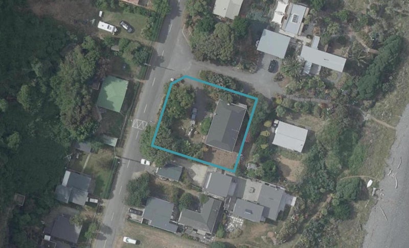 21 Moody Street, Gore Bay, Cheviot - Carousel 1