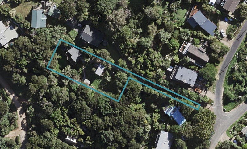 28 Burrell Road, Oneroa, Waiheke Island - Carousel 1