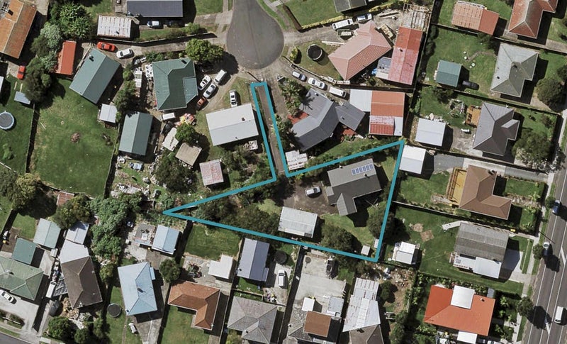 11 Athelstan Place, Otara, Auckland - Carousel 1