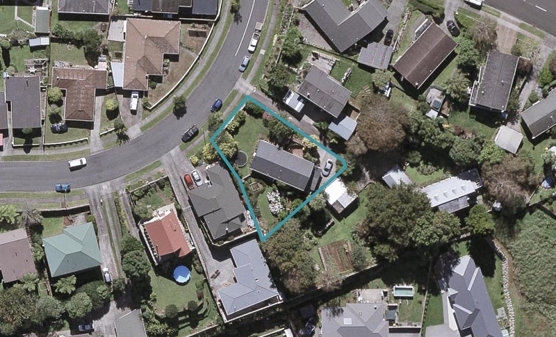 5 Ballantrae Place, Highlands Park, New Plymouth - Carousel 1