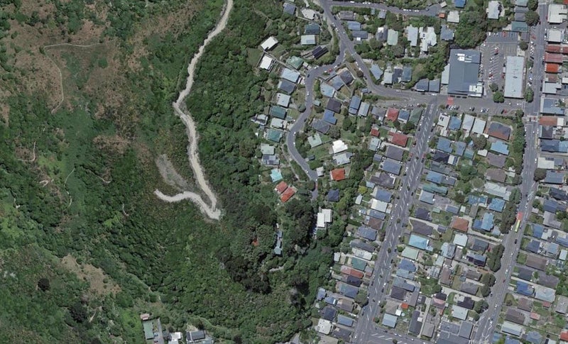 30 Freeling Street, Island Bay, Wellington - Carousel 1