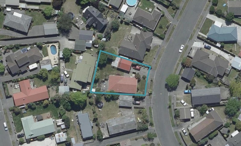 31 Valecrest Avenue, Parklands, Christchurch - Carousel 1