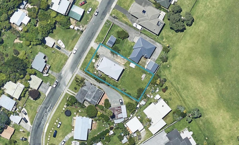 16 HARBOUR VIEW ROAD, Omokoroa, Western Bay Of Plenty - Carousel 1