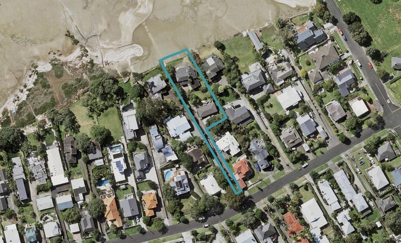 67A Beresford Street, Bayswater, Auckland - Carousel 1